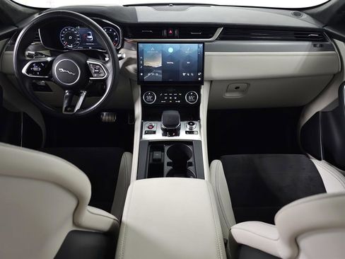 Used 2021 Jaguar F-PACE SVR image 14