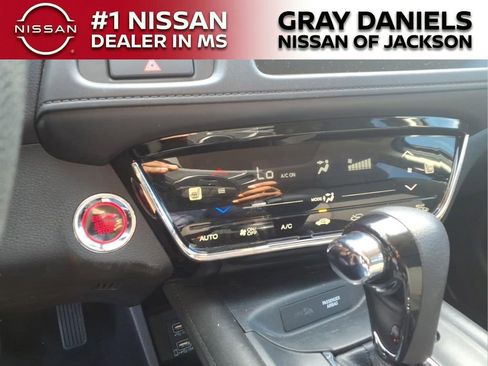 Used 2022 Honda HR-V EX image 17