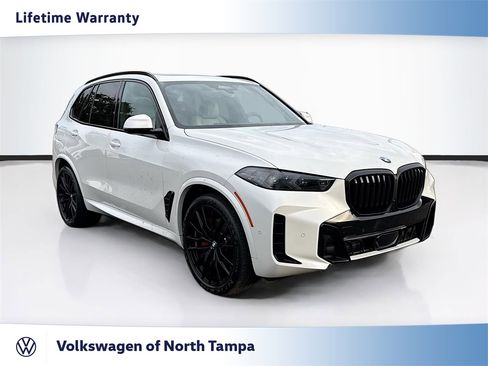 Used 2025 BMW X5 xDrive40i w/ M Sport Package image 1