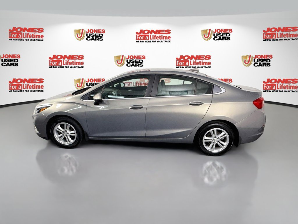 Used 2017 Chevrolet Cruze LT FWD image 12