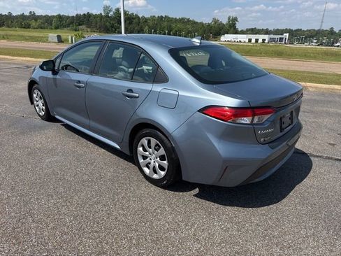 Used 2020 Toyota Corolla LE FWD image 7