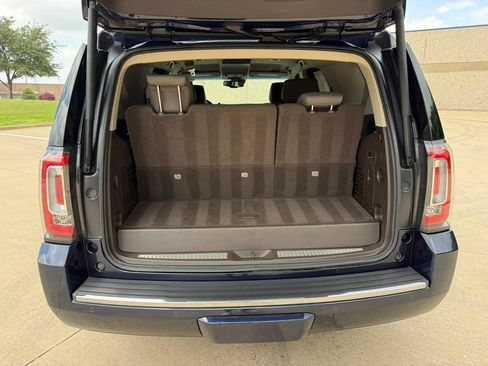 Used 2018 GMC Yukon Denali w/ Enhanced Security Package RWD image 5