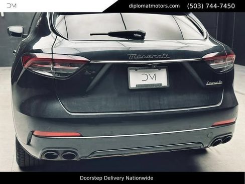 Used 2022 Maserati Levante GT AWD/4WD image 16