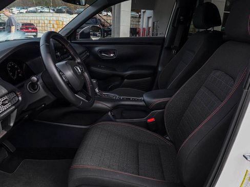 Used 2025 Honda HR-V Sport image 25