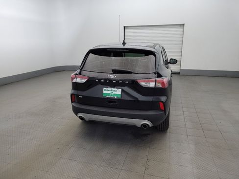 Used 2022 Ford Escape SE FWD image 7
