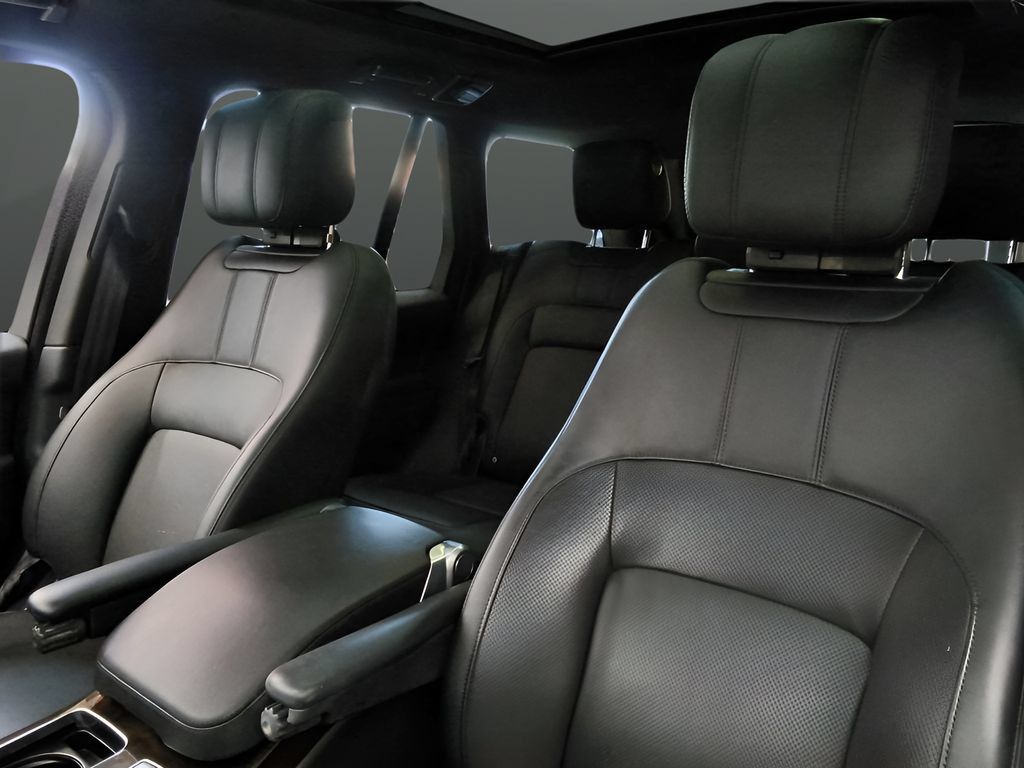 Used 2020 Land Rover Range Rover HSE AWD/4WD image 14