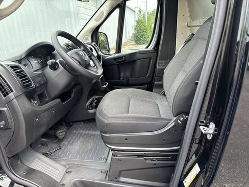 Used 2023 RAM ProMaster 2500 w/ Black Appearance Package FWD image 13