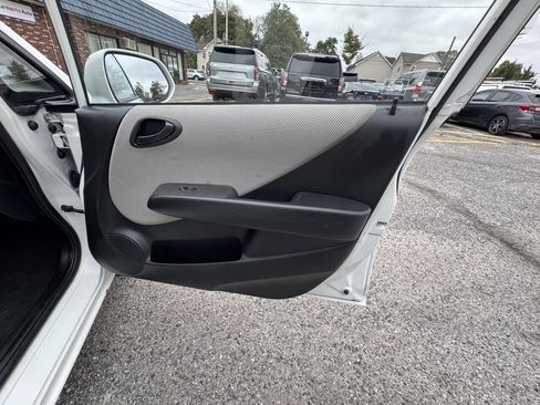 Used 2007 Honda Fit image 61