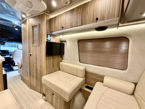Used 2020 Mercedes-Benz Sprinter 3500 image 81