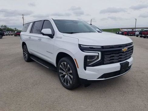 New 2026 Chevrolet Suburban High Country w/ Sun And Tow Package AWD/4WD image 7
