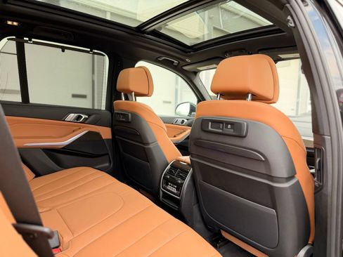 Used 2022 BMW X5 xDrive40i w/ Executive Package AWD/4WD image 29