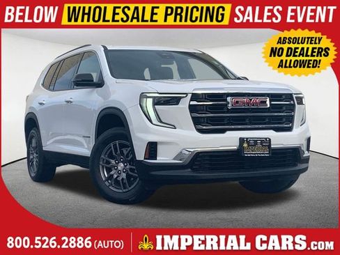 Used 2025 GMC Acadia Elevation image 1