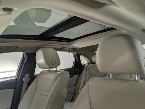 Used 2013 Cadillac XTS Premium image 12