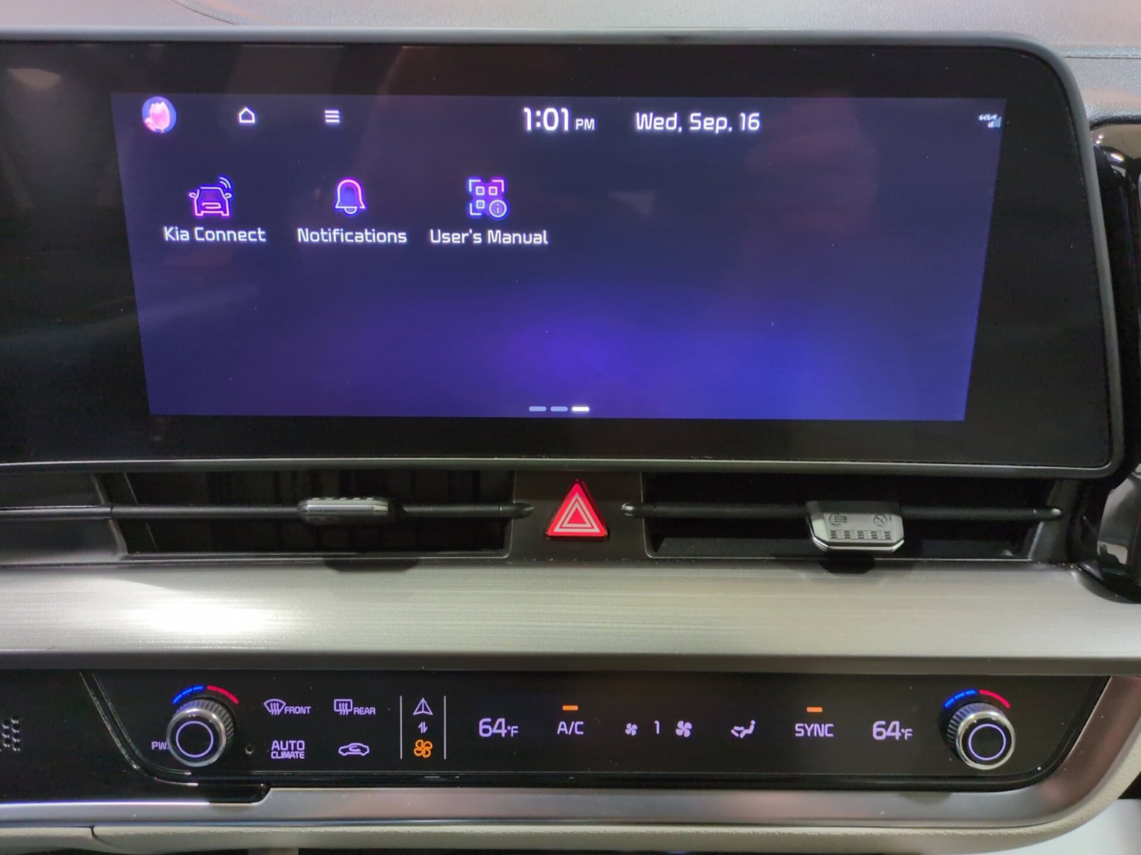 Certified 2024 Kia Sportage EX FWD image 24