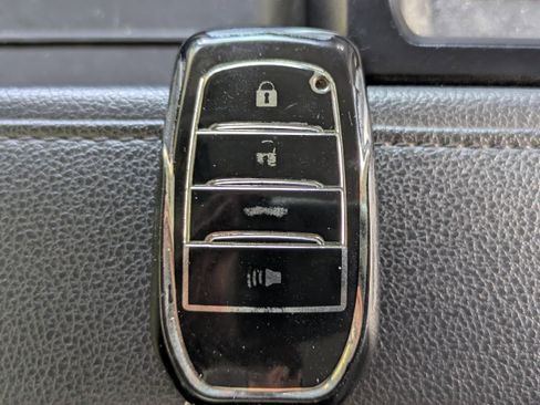 Used 2024 Toyota Tundra SR5 AWD/4WD image 30