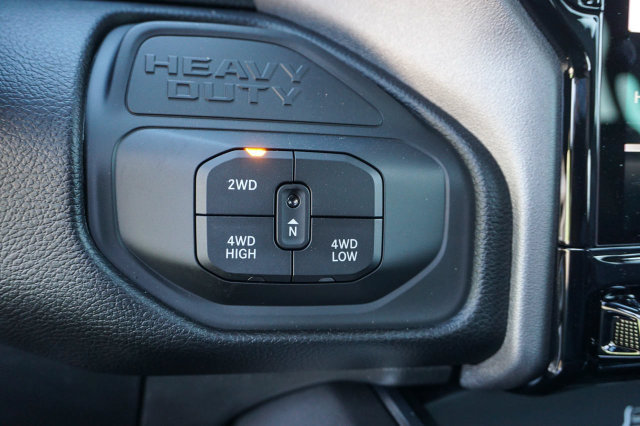 Used 2026 RAM 2500 Laramie AWD/4WD image 28