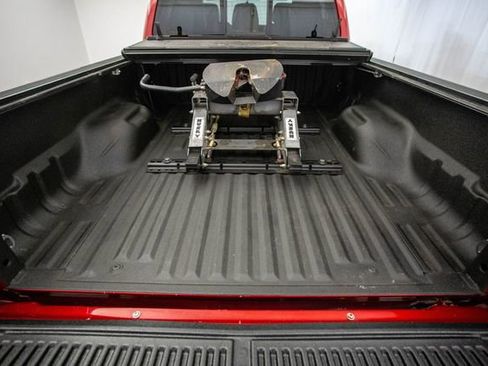 Used 2016 Ford F250 Platinum w/ FX4 Off-Road Package image 41