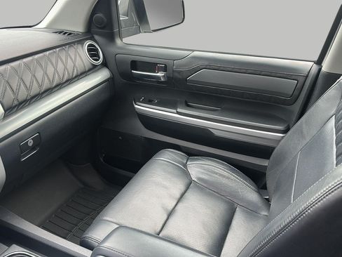 Used 2017 Toyota Tundra Platinum AWD/4WD image 21