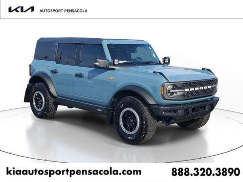 Used 2023 Ford Bronco Badlands image 1
