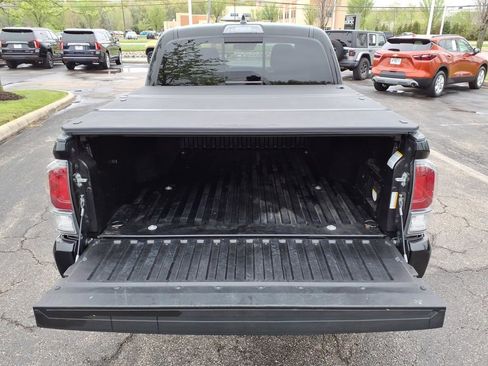 Used 2023 Toyota Tacoma TRD Sport AWD/4WD image 10