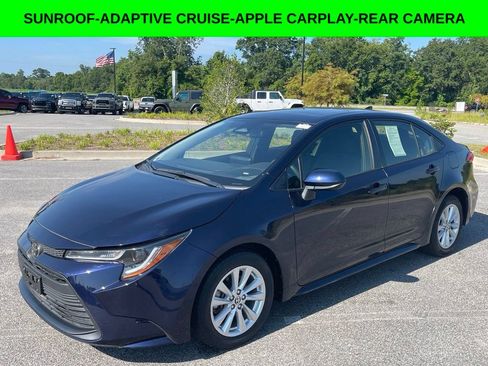 Used 2023 Toyota Corolla LE FWD image 1
