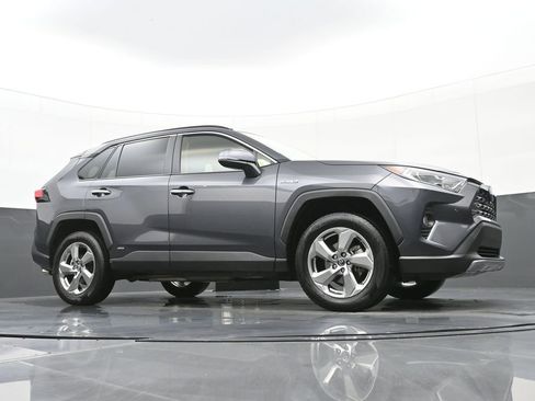 Used 2019 Toyota RAV4 Limited image 35