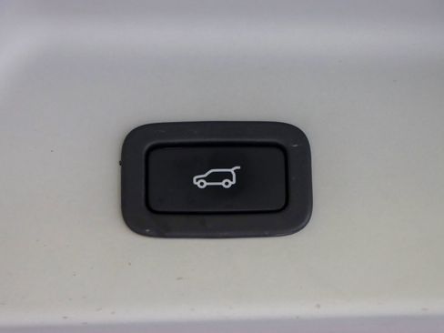 Used 2016 Land Rover Range Rover Supercharged image 25