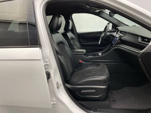Certified 2023 Jeep Grand Cherokee Altitude AWD/4WD image 21