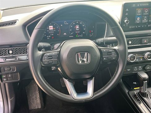 Used 2024 Honda Civic Touring image 11