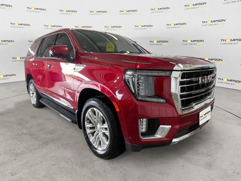 Used 2021 GMC Yukon SLT w/ SLT Luxury Package AWD/4WD image 7