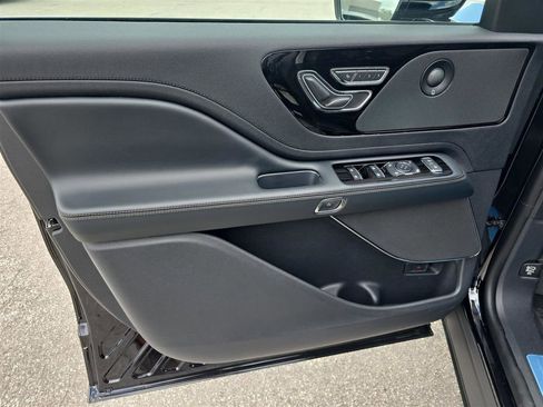 New 2025 Lincoln Aviator 2WD w/ Equipment Group 101A image 17