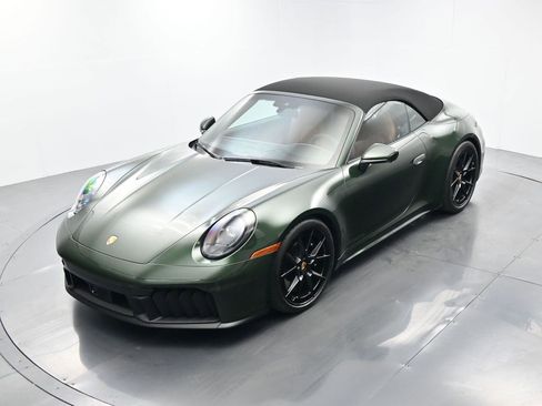 Certified 2026 Porsche 911 Carrera GTS image 36