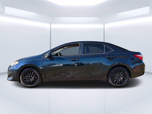 Used 2019 Toyota Corolla LE image 6