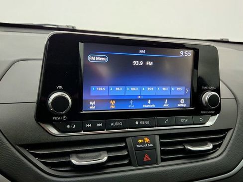 Used 2022 Nissan Altima 2.5 S image 18