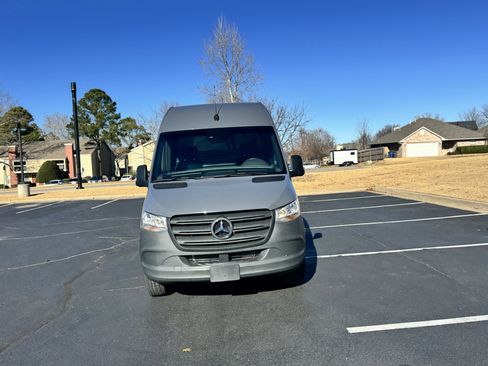Certified 2024 Mercedes-Benz Sprinter 2500 image 2