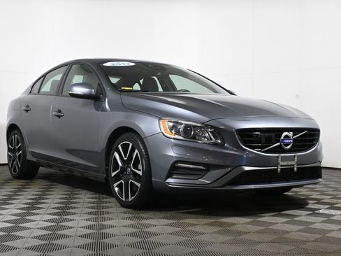 Used 2017 Volvo S60 T5 Dynamic AWD/4WD image 9