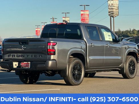New 2026 Nissan Frontier SV w/ Tow Package AWD/4WD image 4