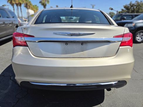 Used 2014 Chrysler 200 LX FWD image 16
