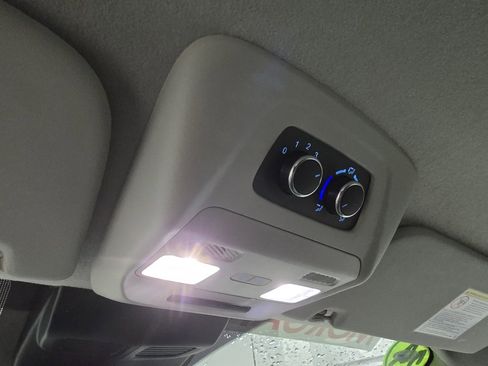 Used 2024 Ford Transit 350 XLT image 26