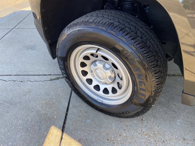 Used 2024 Chevrolet Colorado W/T RWD image 27