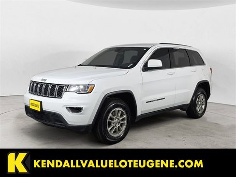 Used 2018 Jeep Grand Cherokee Laredo image 1