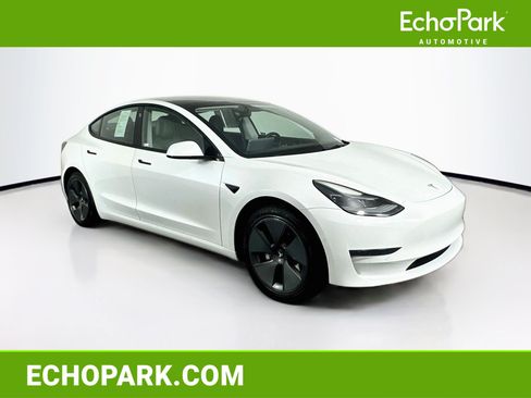 Used 2021 Tesla Model 3 Standard Range Plus RWD image 1