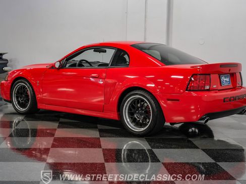 Used 2004 Ford Mustang Cobra RWD image 8