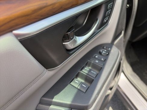 Used 2021 Honda CR-V EX-L image 13