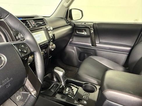 Used 2019 Toyota 4Runner TRD Off-Road Premium AWD/4WD image 23