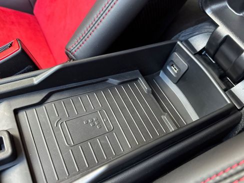 Used 2018 Porsche 911 GT2 RS image 25