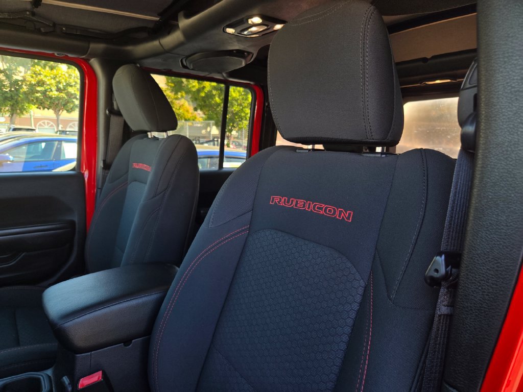 Used 2021 Jeep Wrangler Unlimited Rubicon AWD/4WD image 21