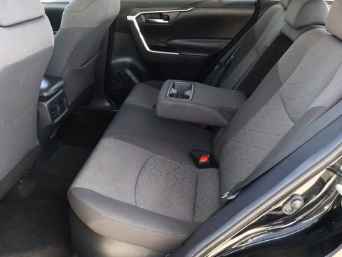 Used 2020 Toyota RAV4 XLE image 21