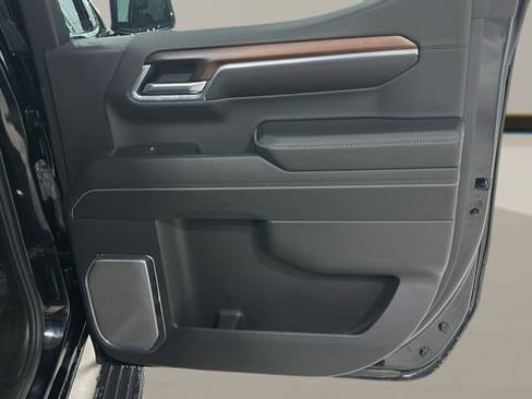 Used 2024 GMC Sierra 1500 Denali AWD/4WD image 36