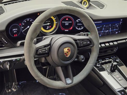 Used 2022 Porsche 911 Carrera GTS image 33